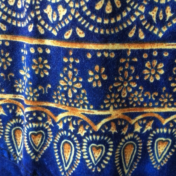 🔹2 for $85🔹 Mini Wrap Skirt with Elephants - Picture 5 of 5